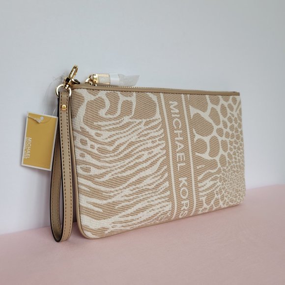 MICHAEL KORS Jet Set Charm Signature Logo Wristlet/Pouch- Camel Multi - Picture 3 of 16